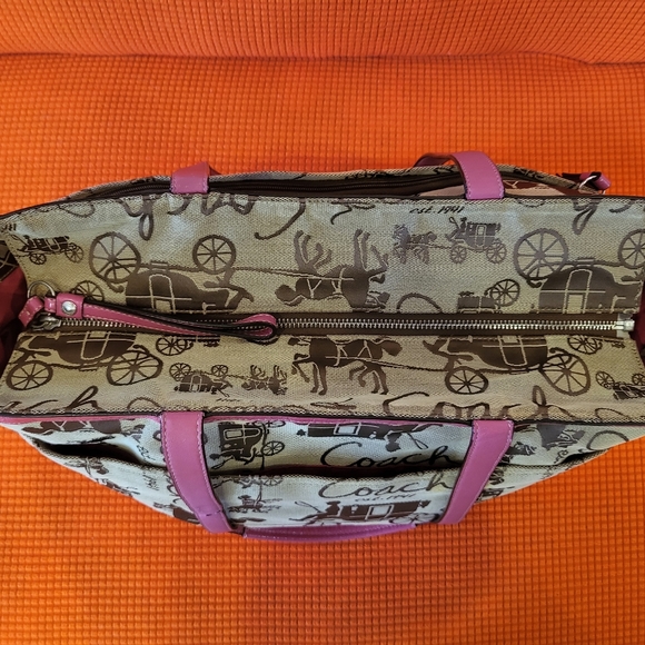 Vintage Coach Purse - Picture 6 of 9